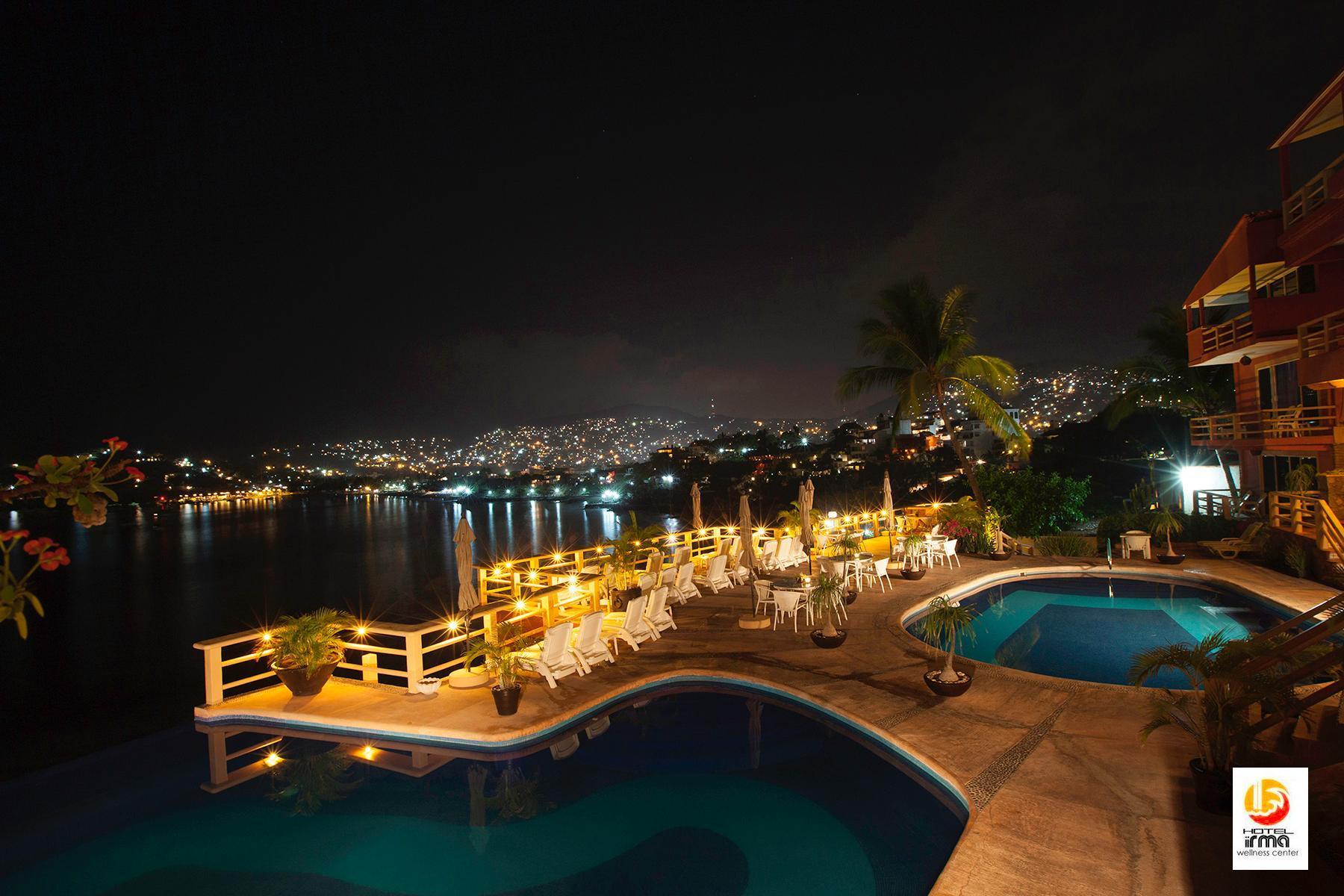 Hotel Irma Zihuatanejo Buitenkant foto