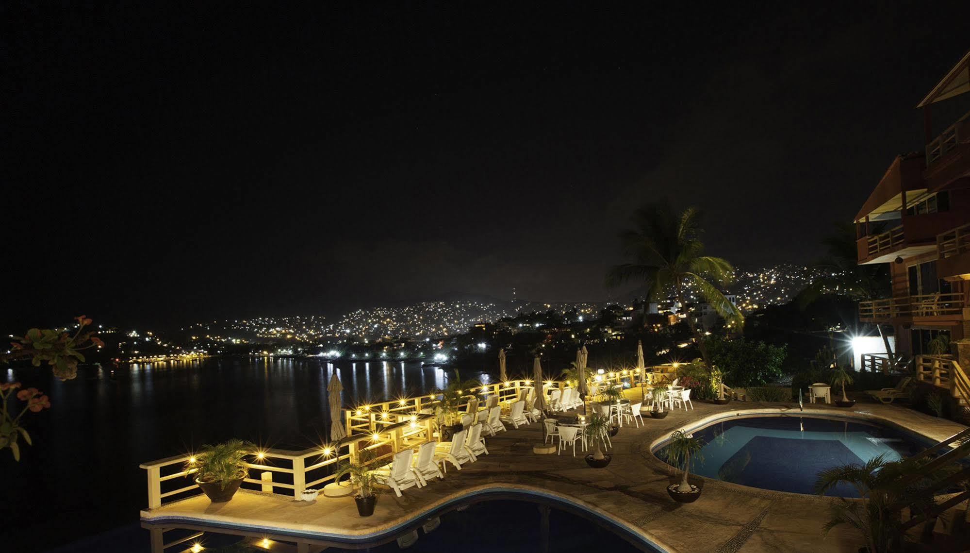 Hotel Irma Zihuatanejo Buitenkant foto
