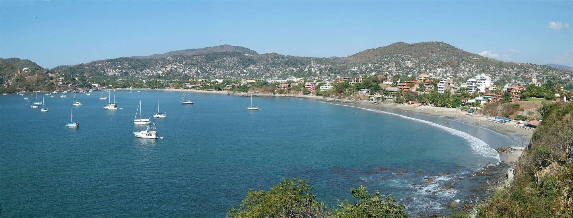 Hotel Irma Zihuatanejo Buitenkant foto